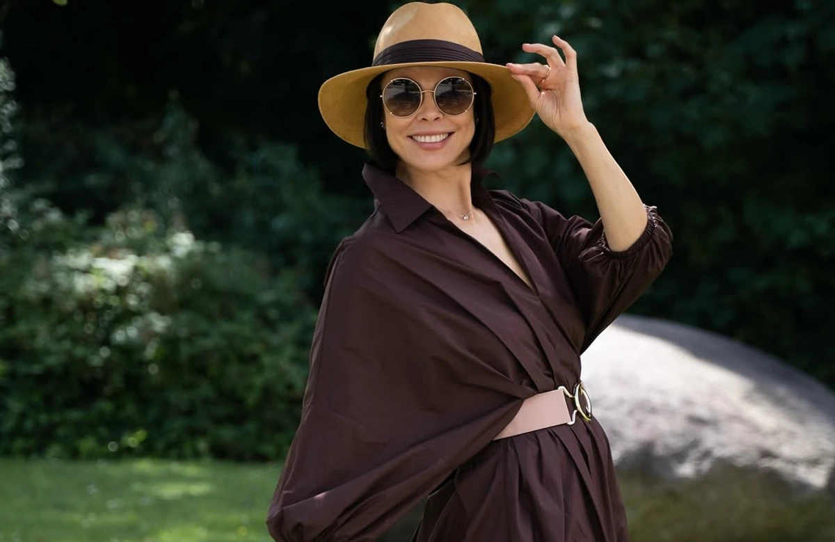 Наталя Єгорова позує для фото