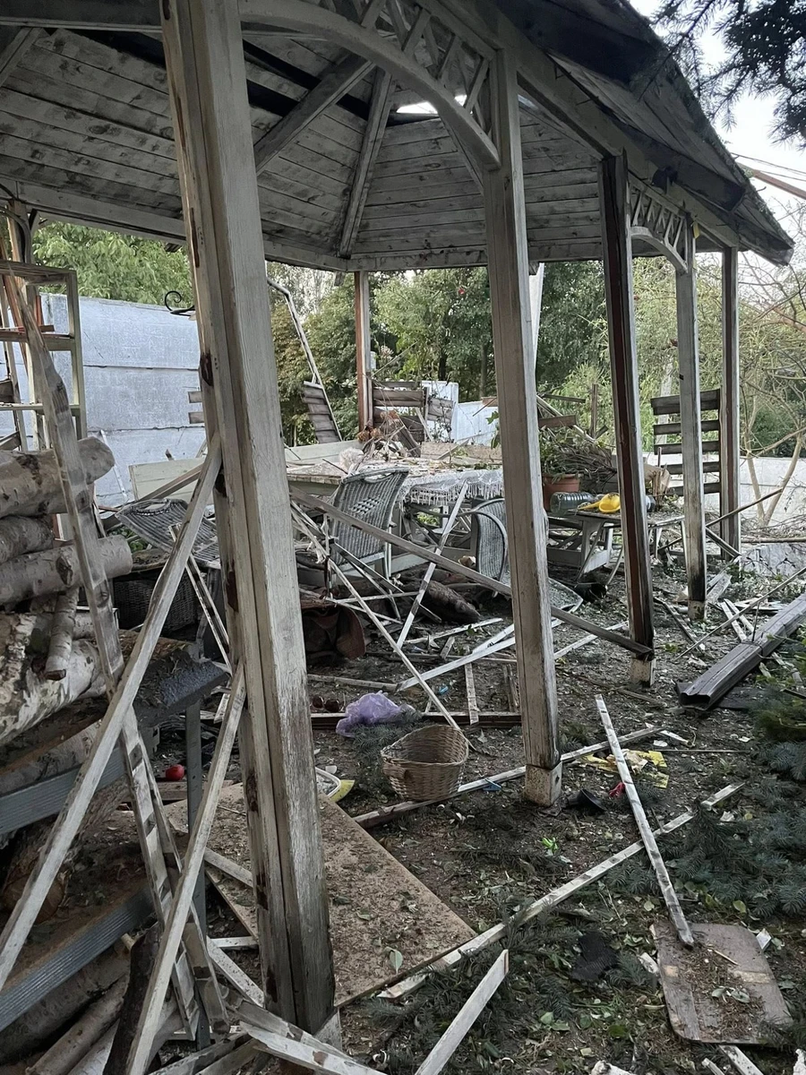 Наслідки атаки дронів в Бучі - фото.