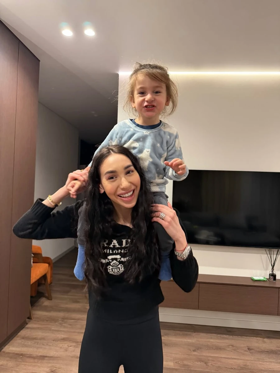 Есті з сином Давідом