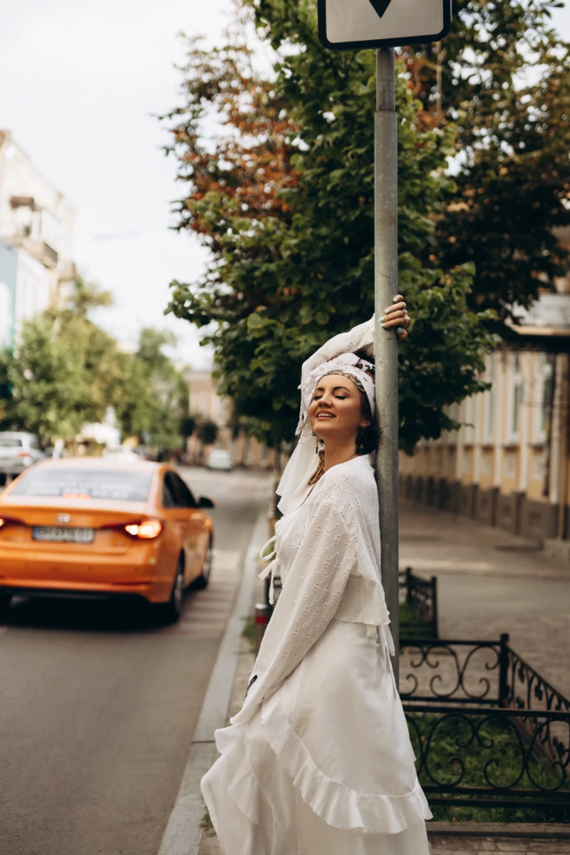 37-річна Оля насолоджується своїм віком і закликає де гедонізму інших жінок