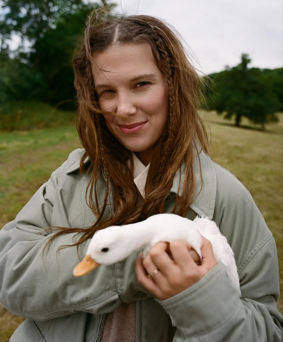 Міллі Боббі Браун розповіла про прийомну дочку і сімейне життя