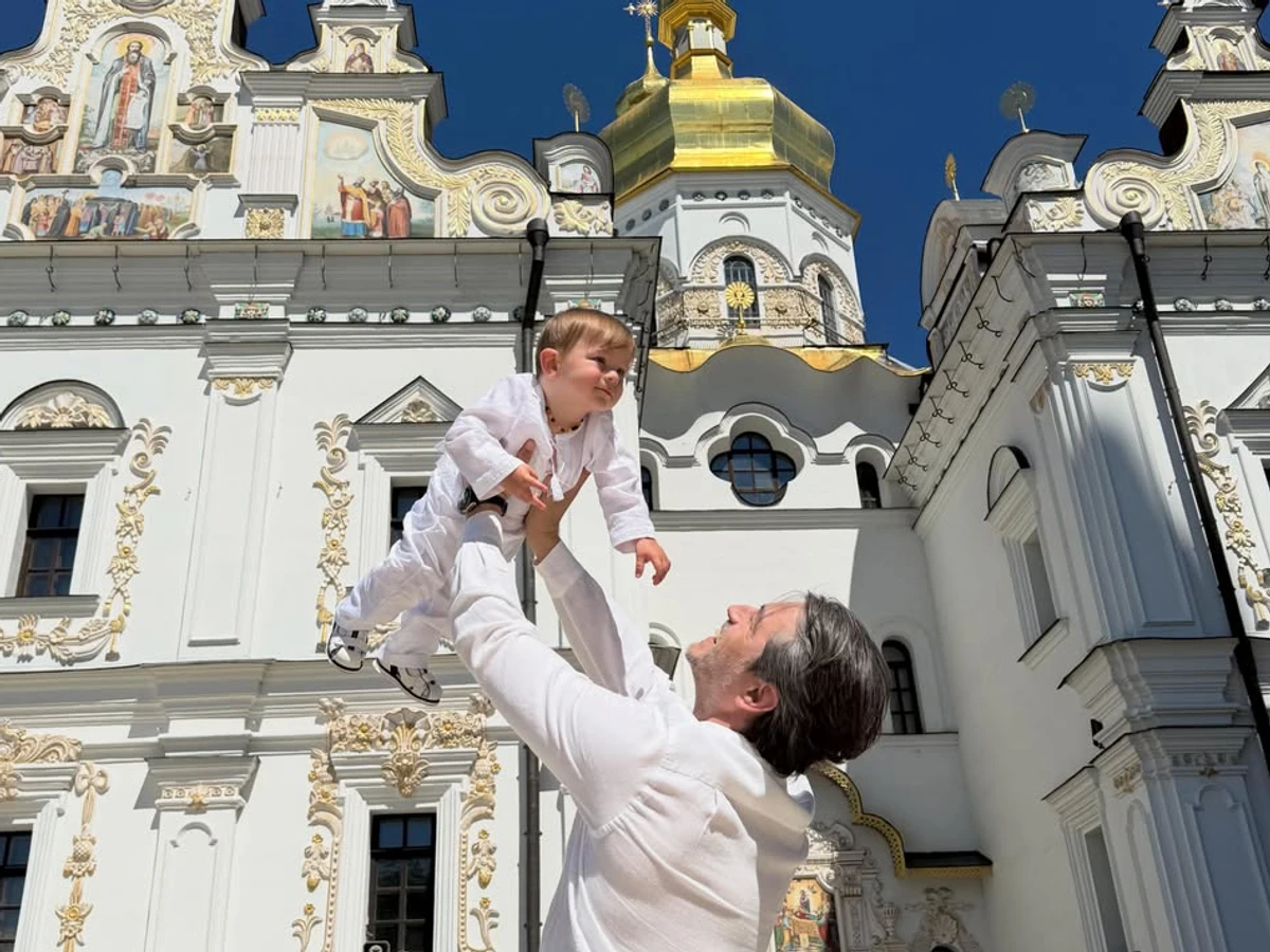 Сергій Притула показав хрещення свого молодошог сина
