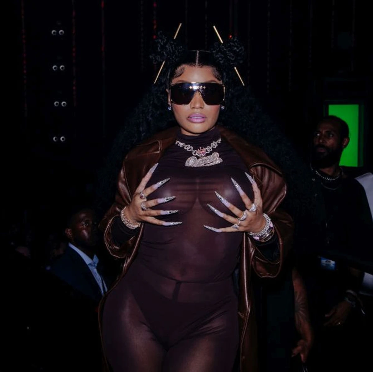 Це Мінаж уже після зменшення грудей