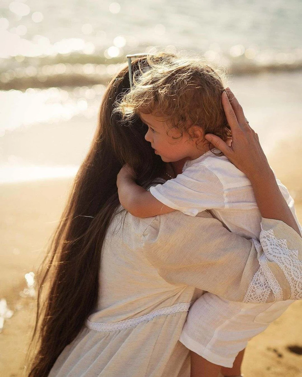 Олена Ющенка показала обличчя сина