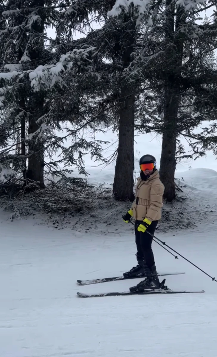 Наречена Роналду показалася на лижах