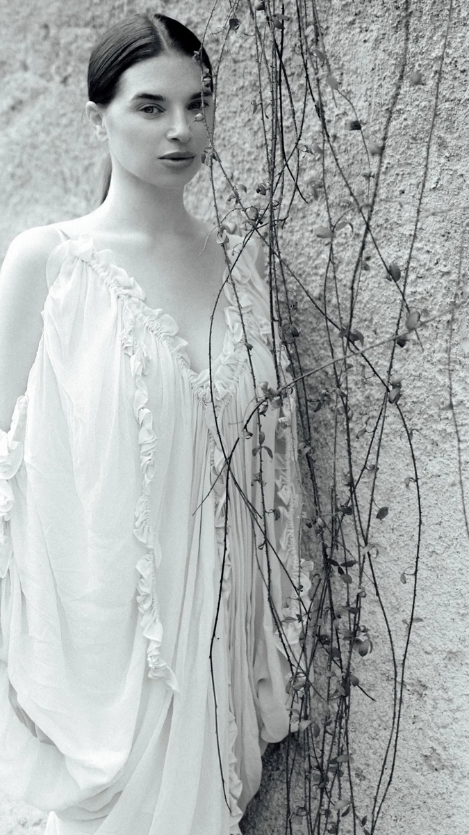 Катерина Усик уявила себе нареченою на нових фото