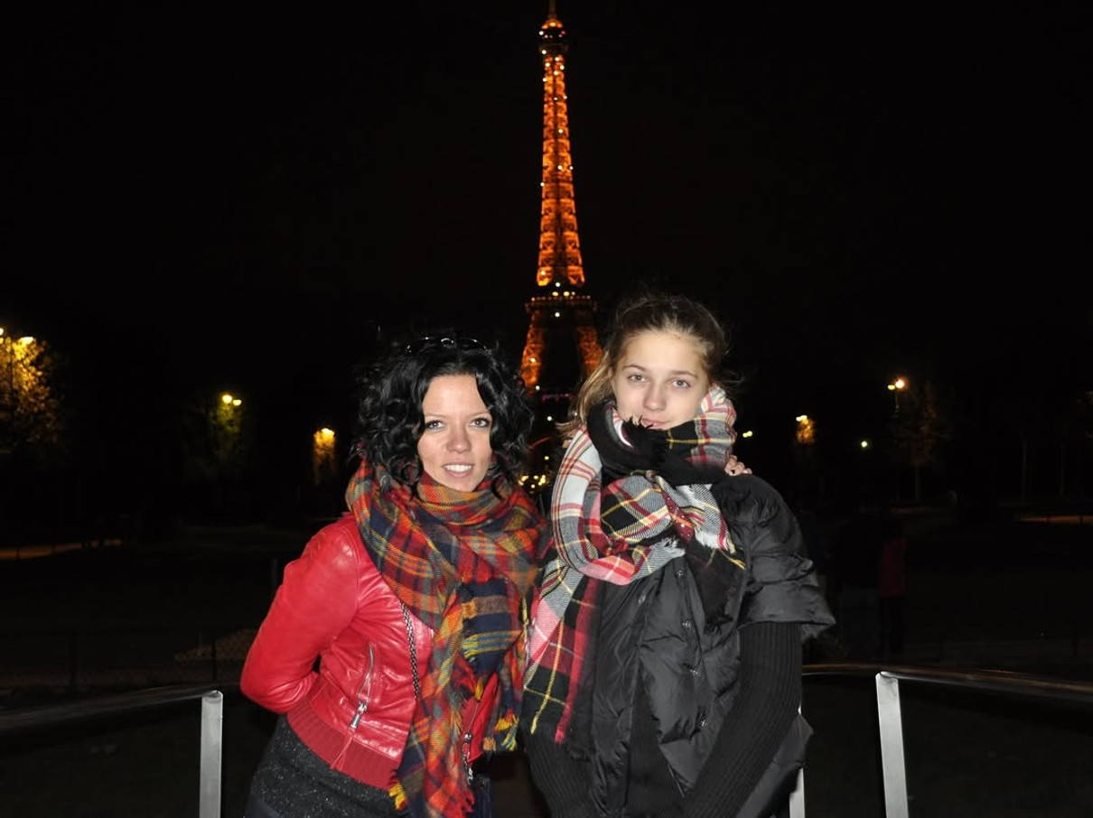 Ірина Горова з дочкою попозували у Парижі на архівному фото