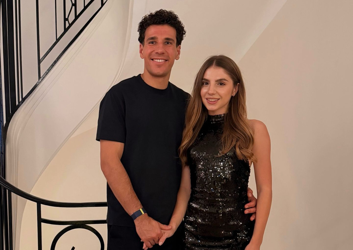 Руслан Нещерет з дружиною