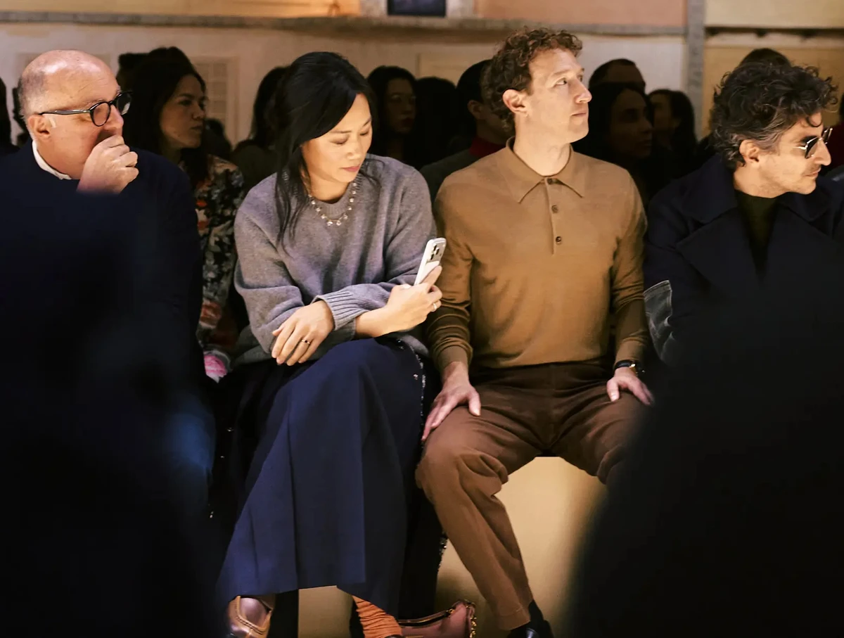 Марка Цукерберга захейтили за появу на модному показі