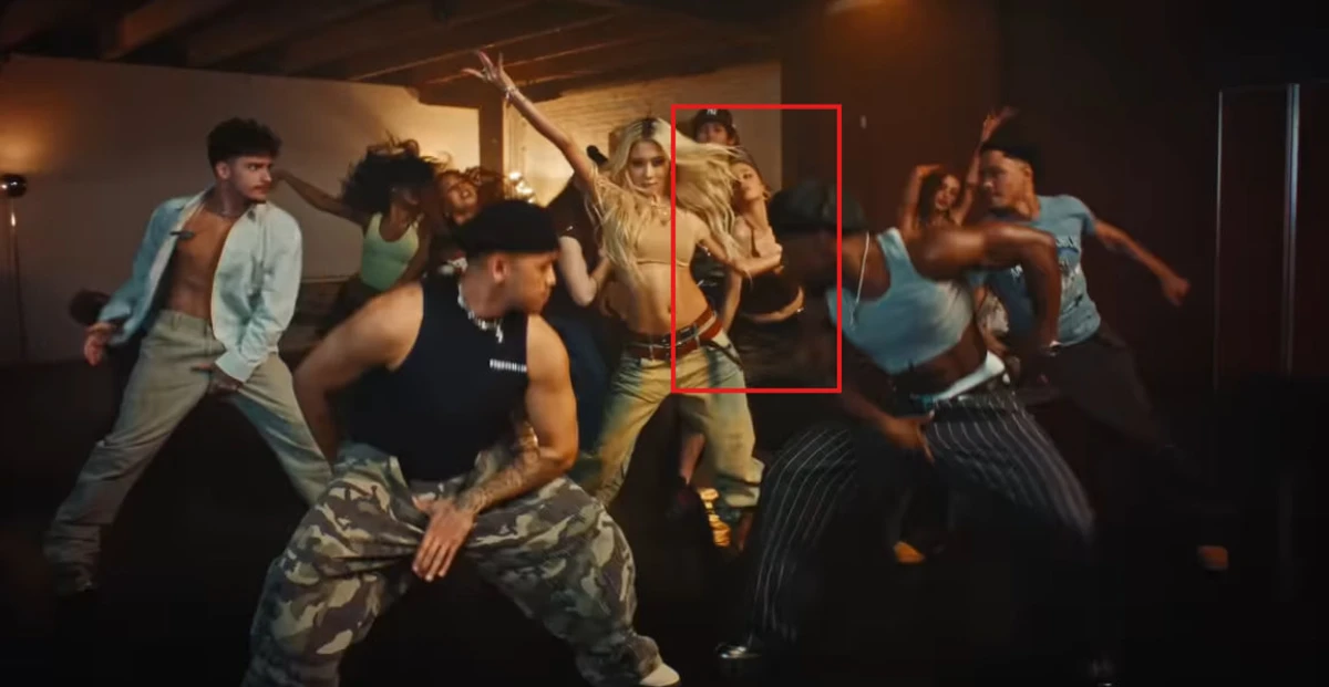 Донька Бреда Пітта та Анджеліни Джолі дебютує у кліпі