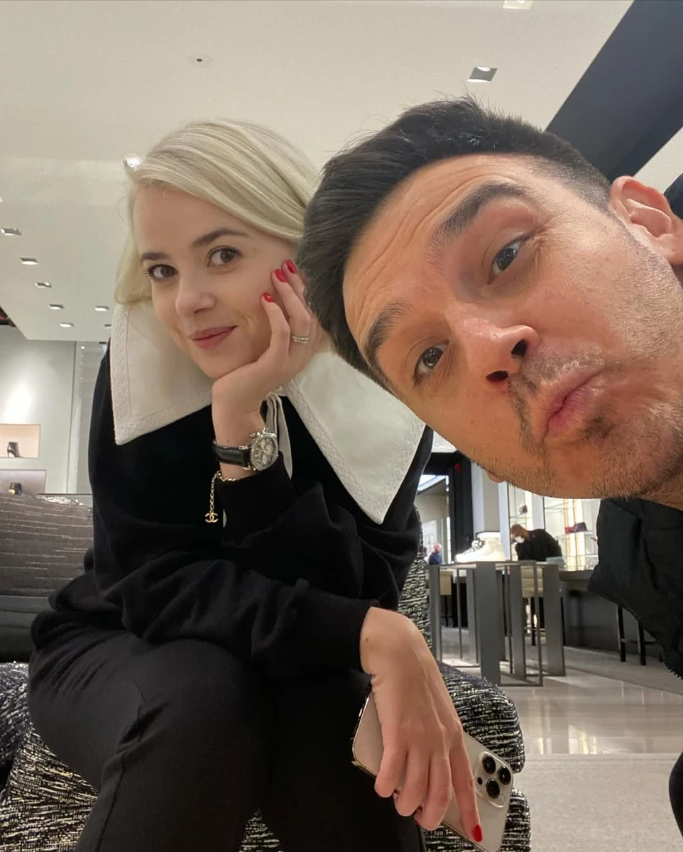 Міка Ньютон з чоловіком