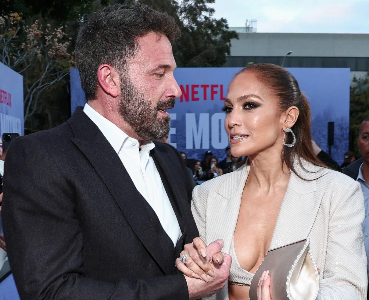 Дженніфер Лопес розповіла, що колишні чоловіки її не кохали