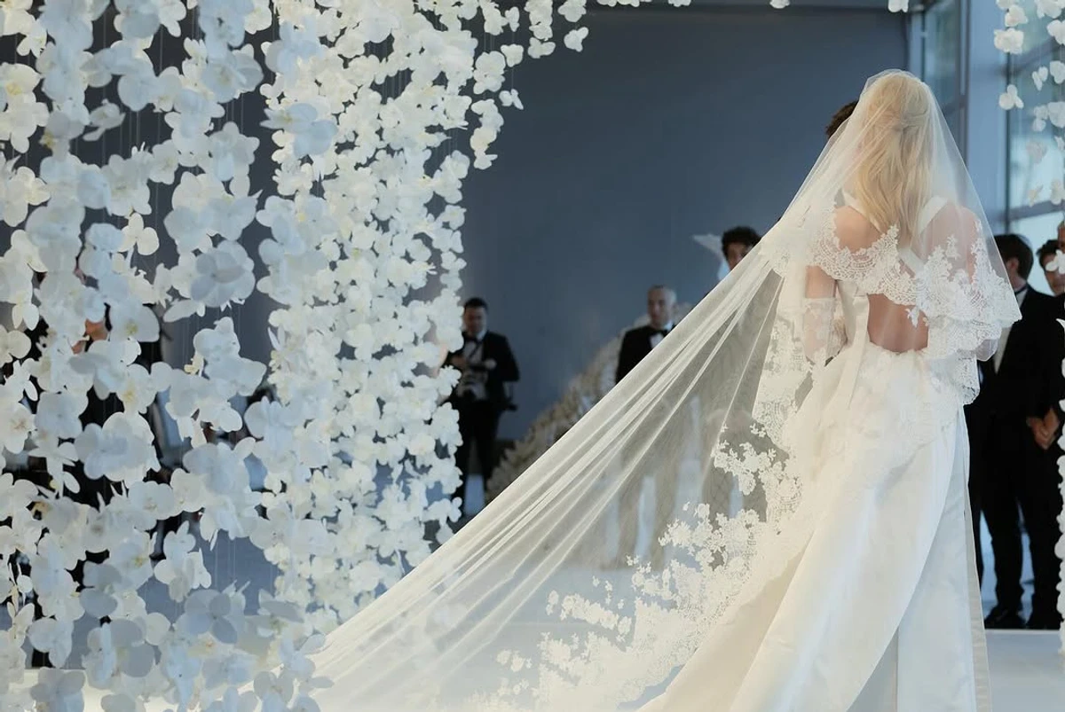 Старший син Бекхема згадав своє весілля у святковий день