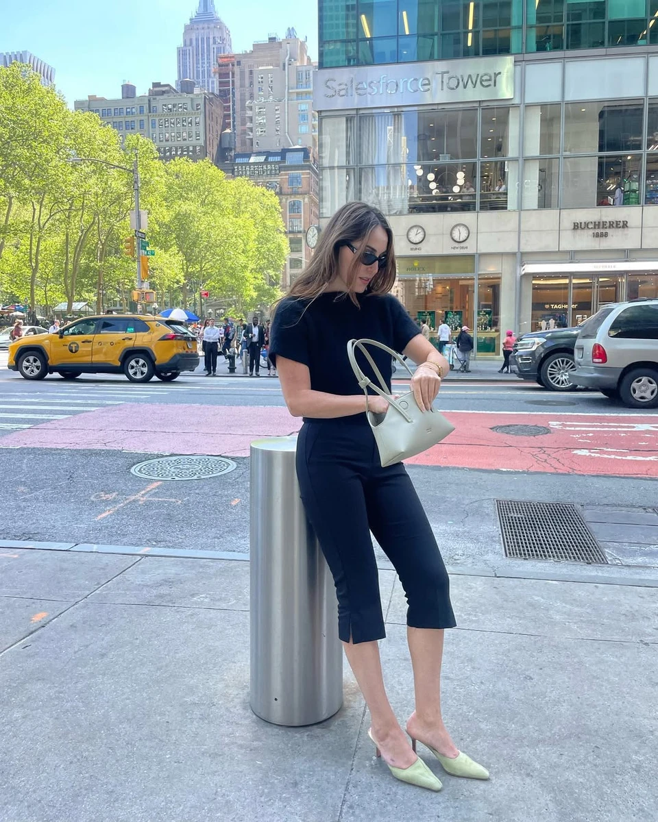 Капрі з футболкою