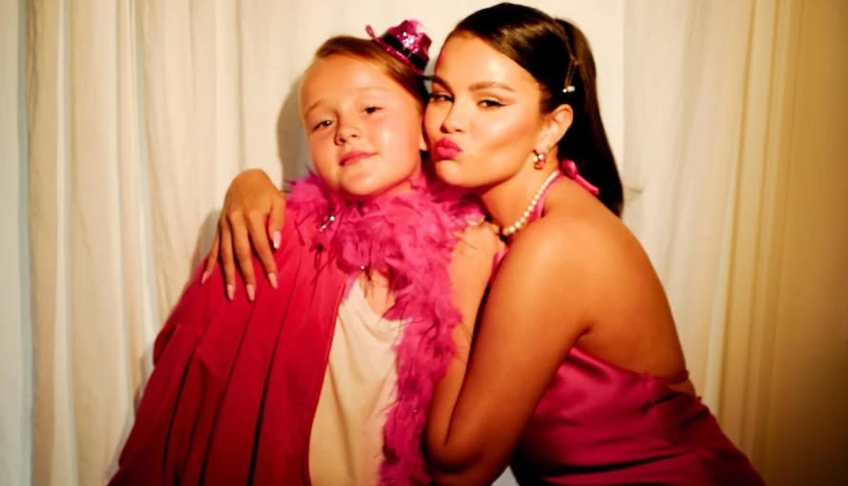Селена Гомес милими фото привітала сестричку з 12-річчям