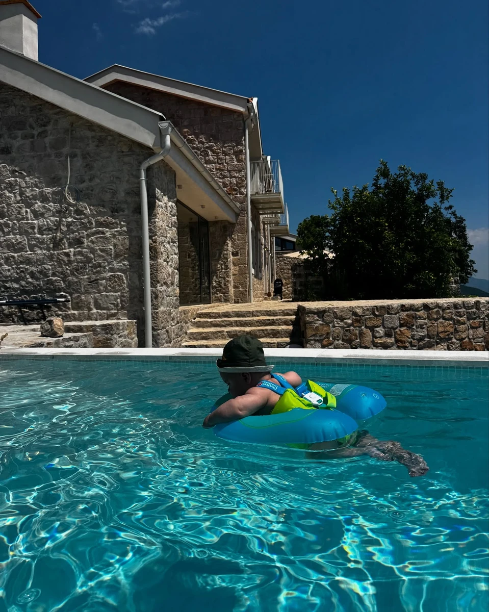 Малюку сподобалася водичка