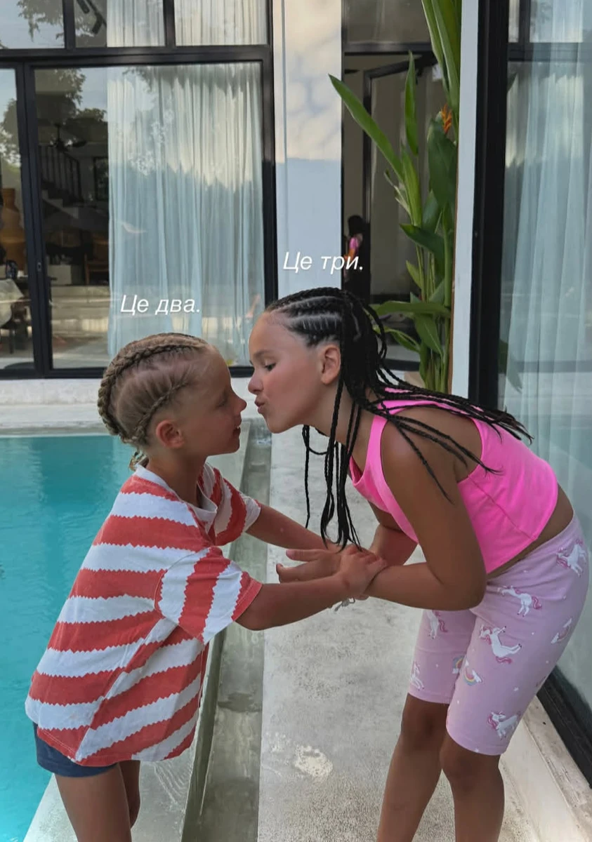 Інна Мірошниченко показала дітей з новими зачісками