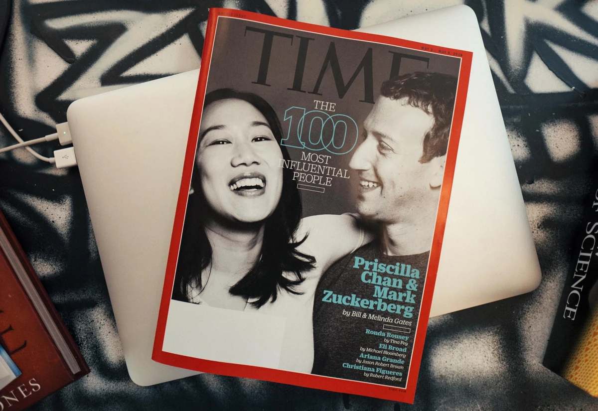 Марк Цукерберг і його дружина на обкладинці TIME