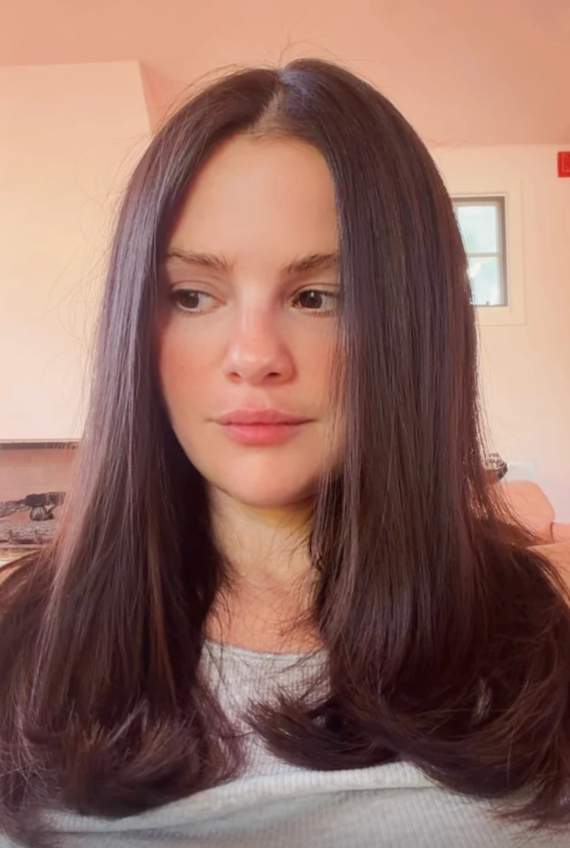 Селена Гомес розповіла, як нікотин змінив її голос назавжди