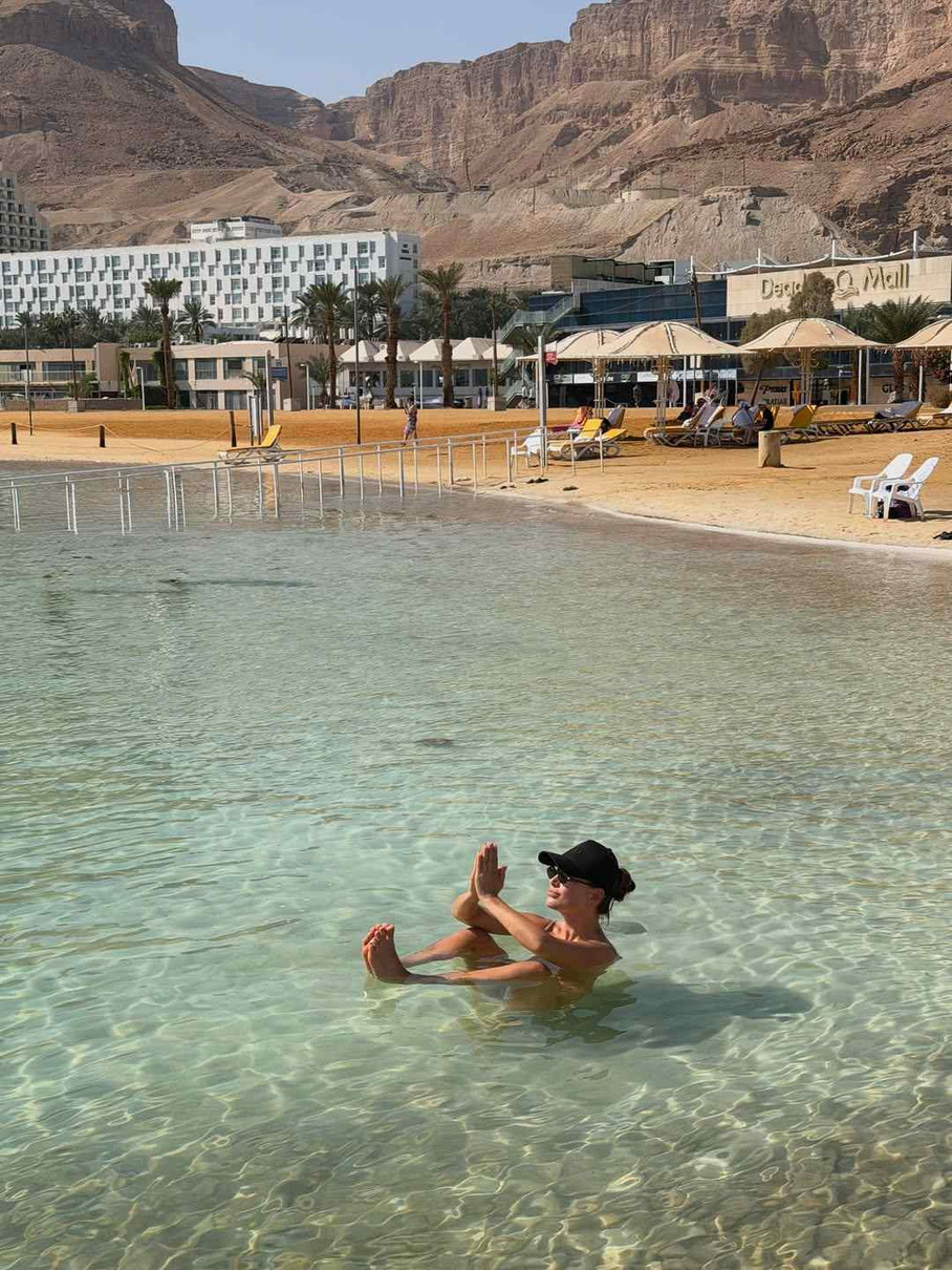 Ксенія Мішина в купальнику