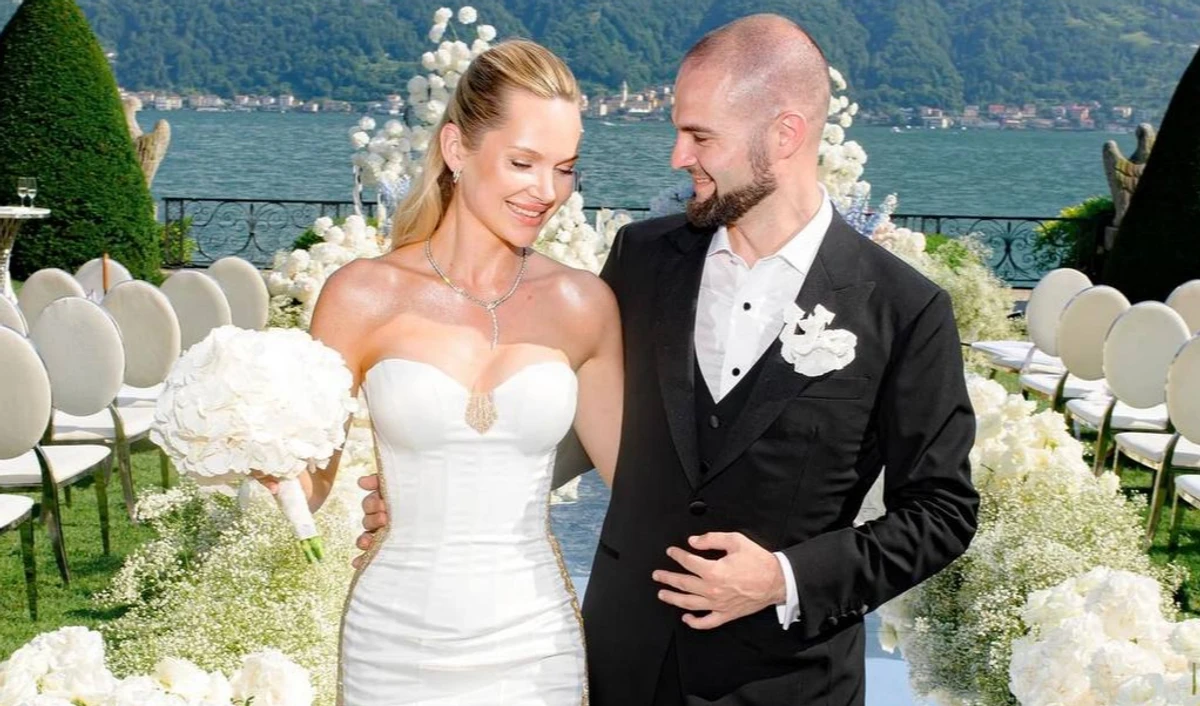 Ангеліна Терська зі своїм чоловіком на весіллі
