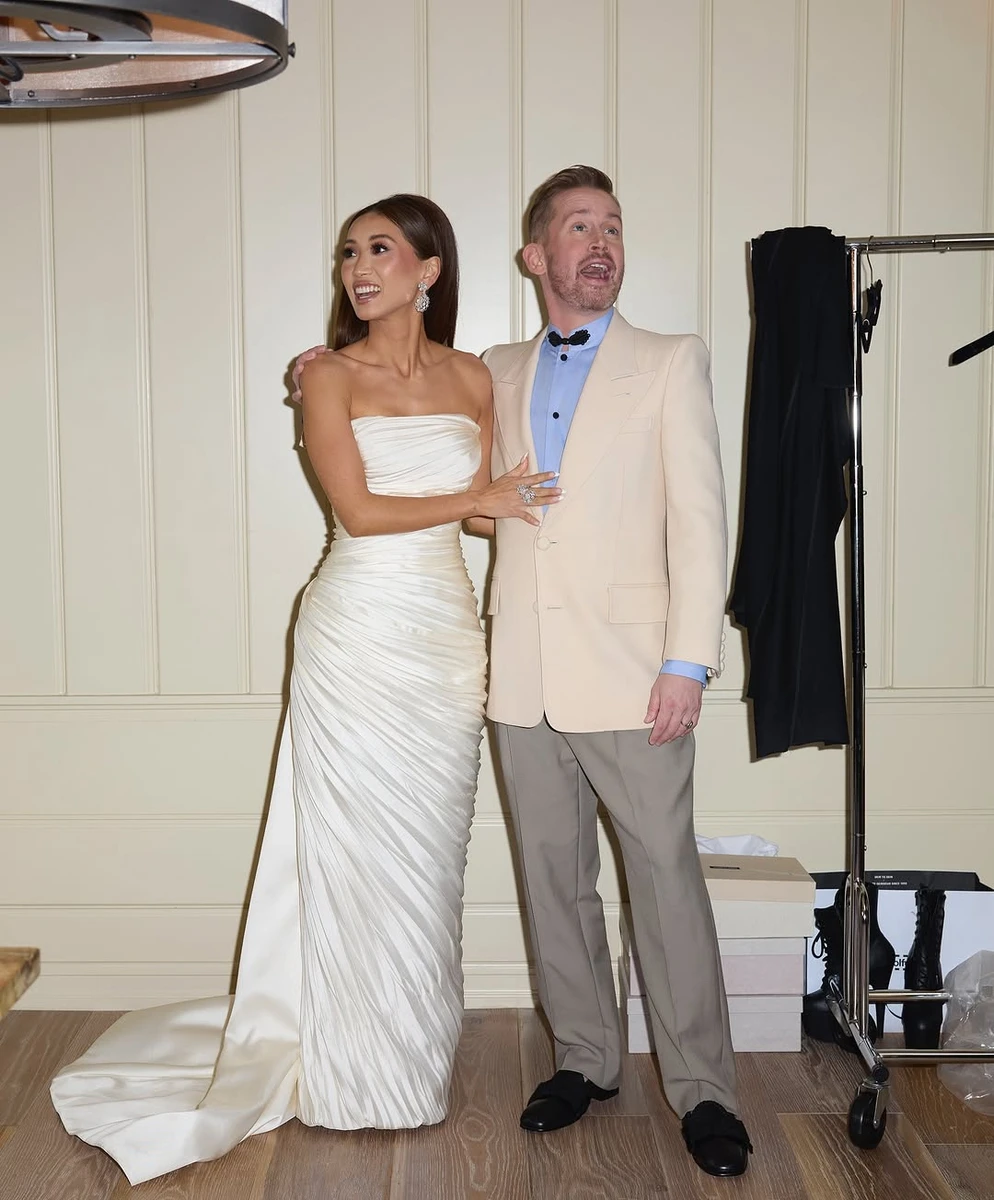 Маколей Калкін та Бренда Сонг зачарували ніжними луками