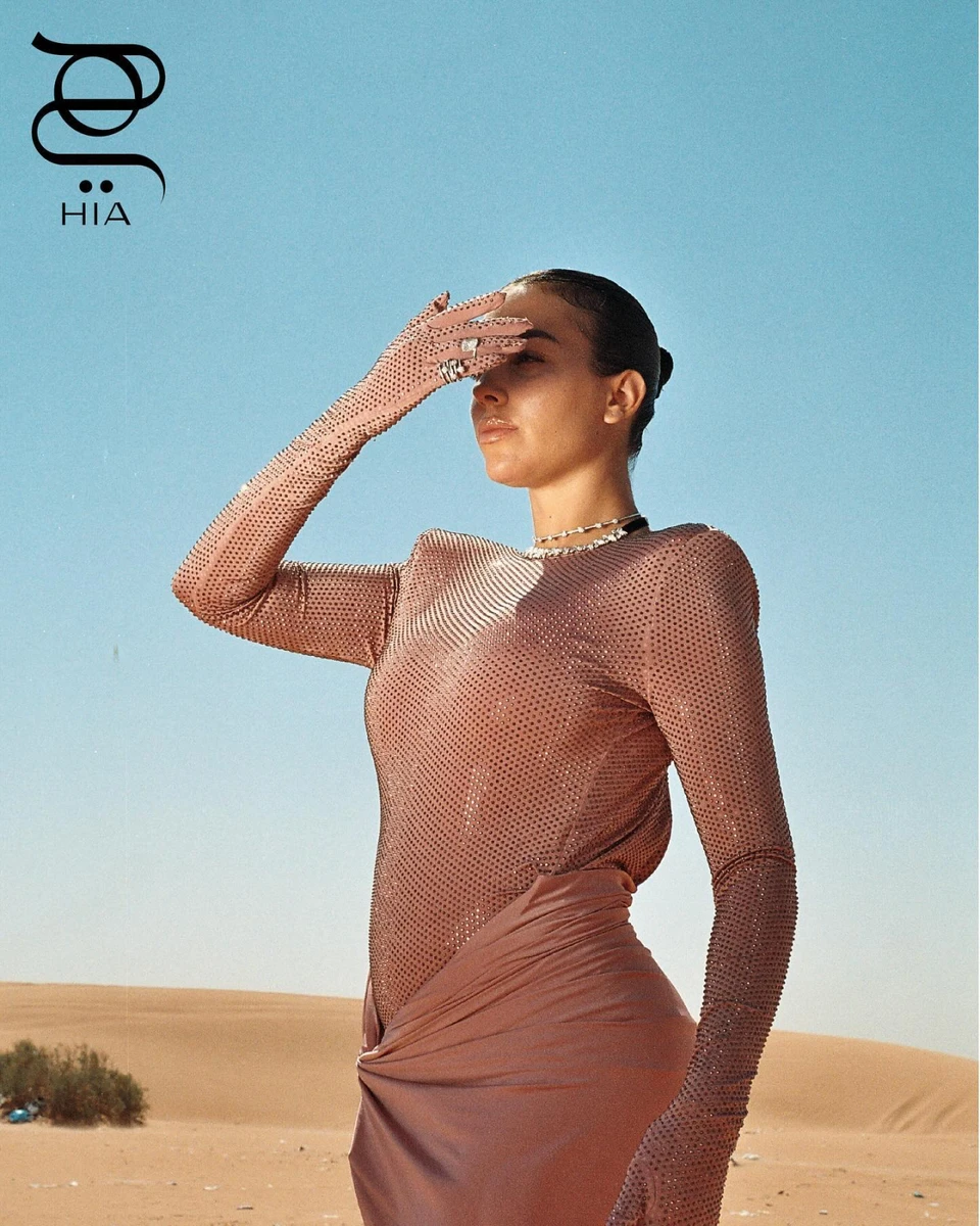 Джіо у новій фотосесії сяяла на сонечку