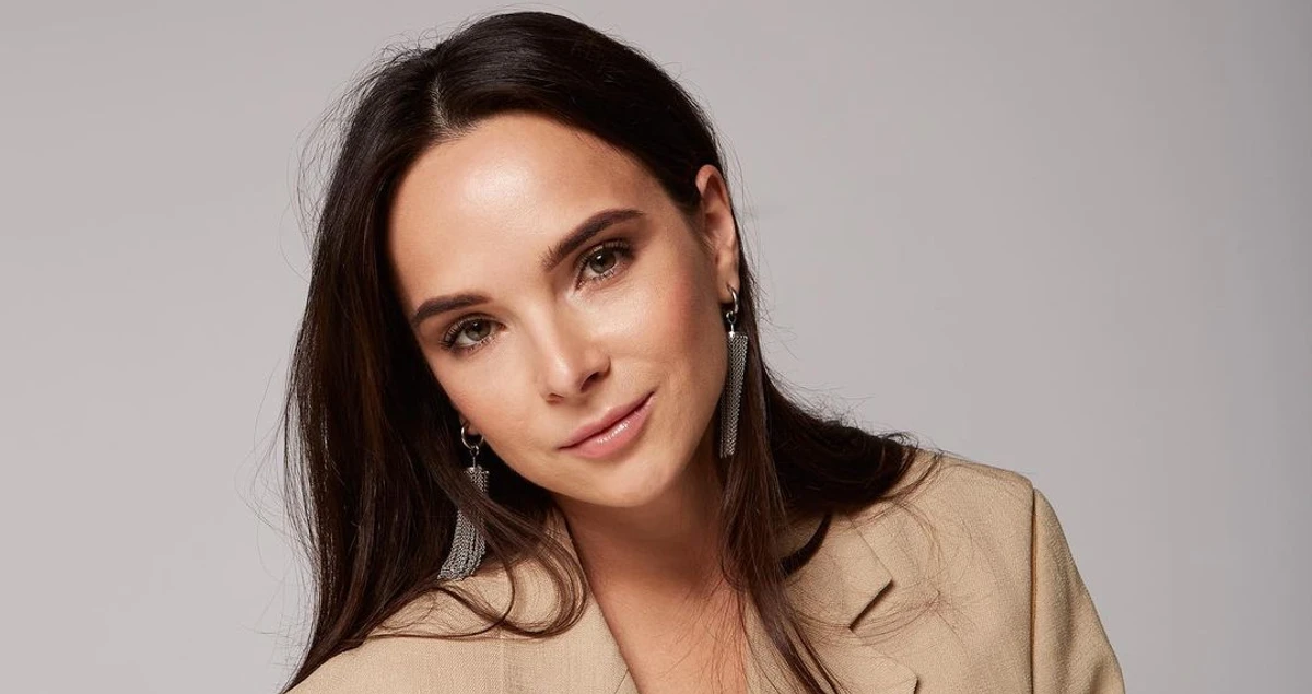 Інна Мірошниченко позує для фото