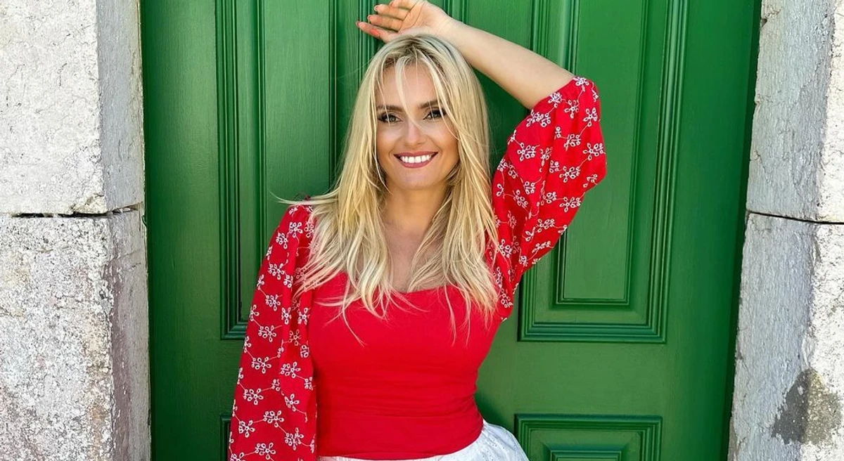 Ірина Федишин позує для фото