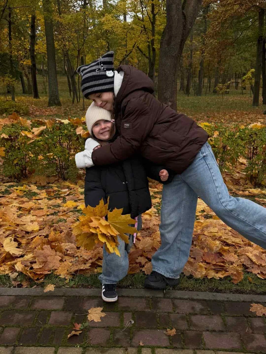 Олена Світлицька і її діти