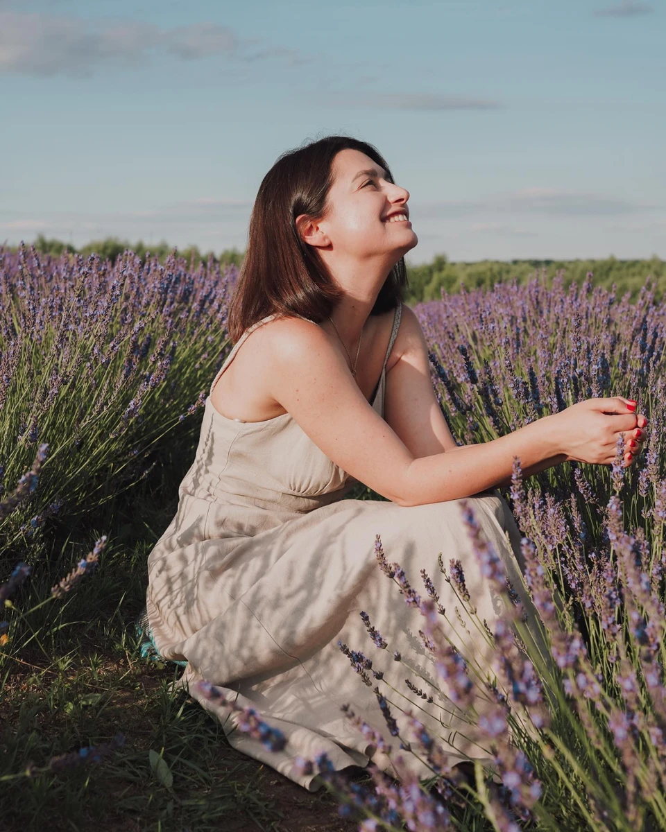 За що я люблю YouTube, так це за те, що в ньому можна показати, як усе відбулося насправді, і люди бачать, що ти жива людина. YouTube - це життя. На відміну від Instagram з його ідеальною картинкою. 