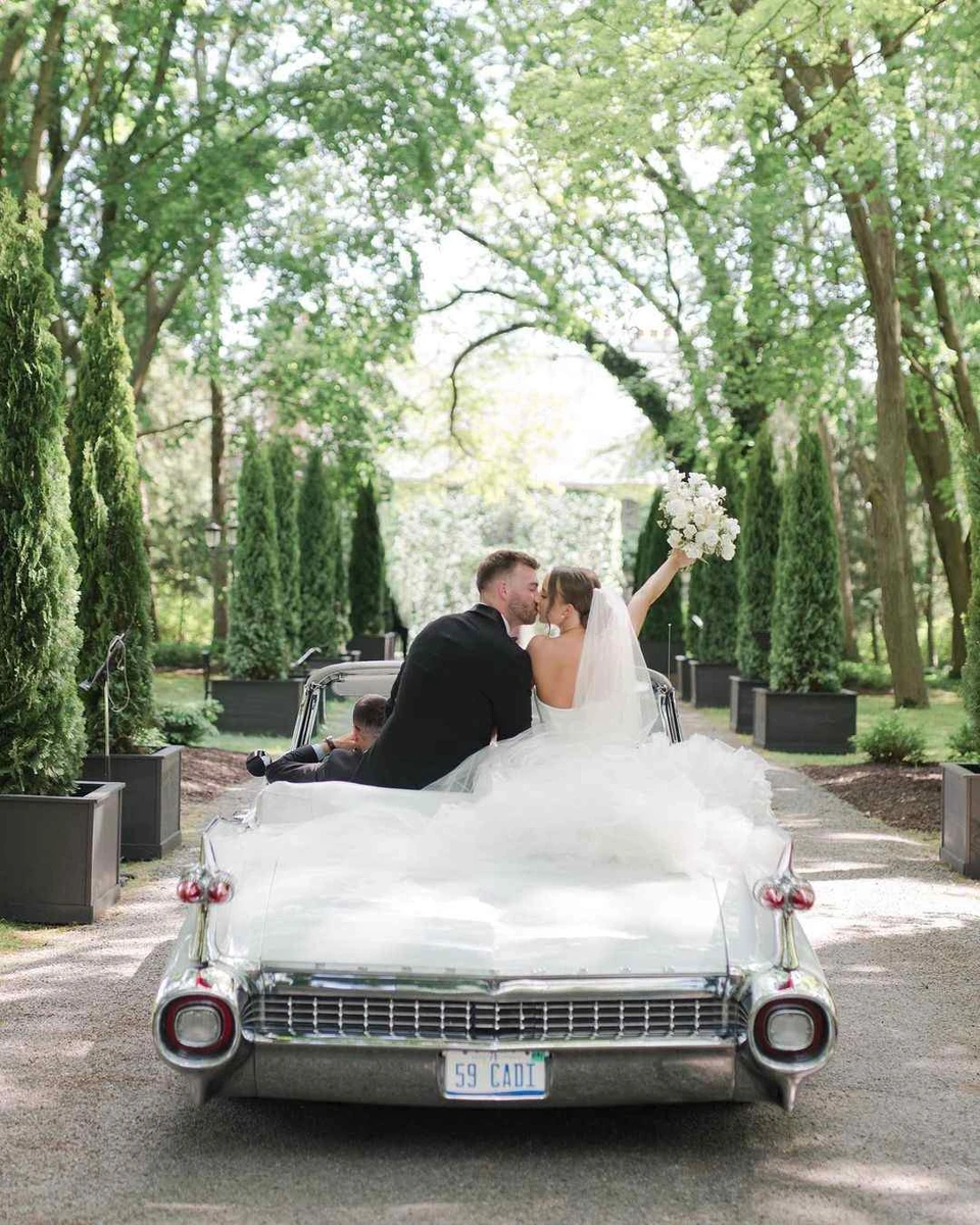 Донька Емінема офіційно зробила його тестем