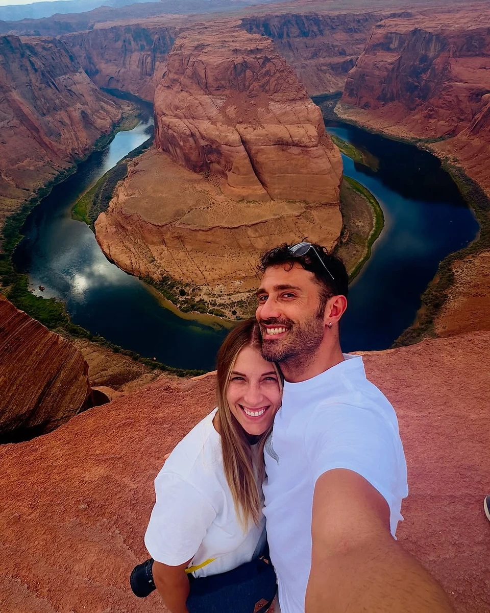 Харлан подорожує з нареченим