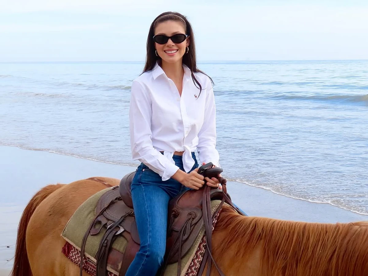 Бруклін Бекхем влаштував романтику на пляжі з коханою