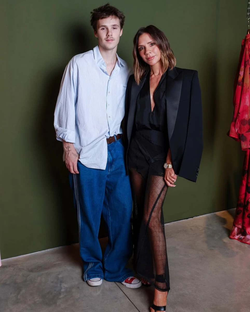 Вікторія Бекхем попозувала з молодшим сином на власному заході