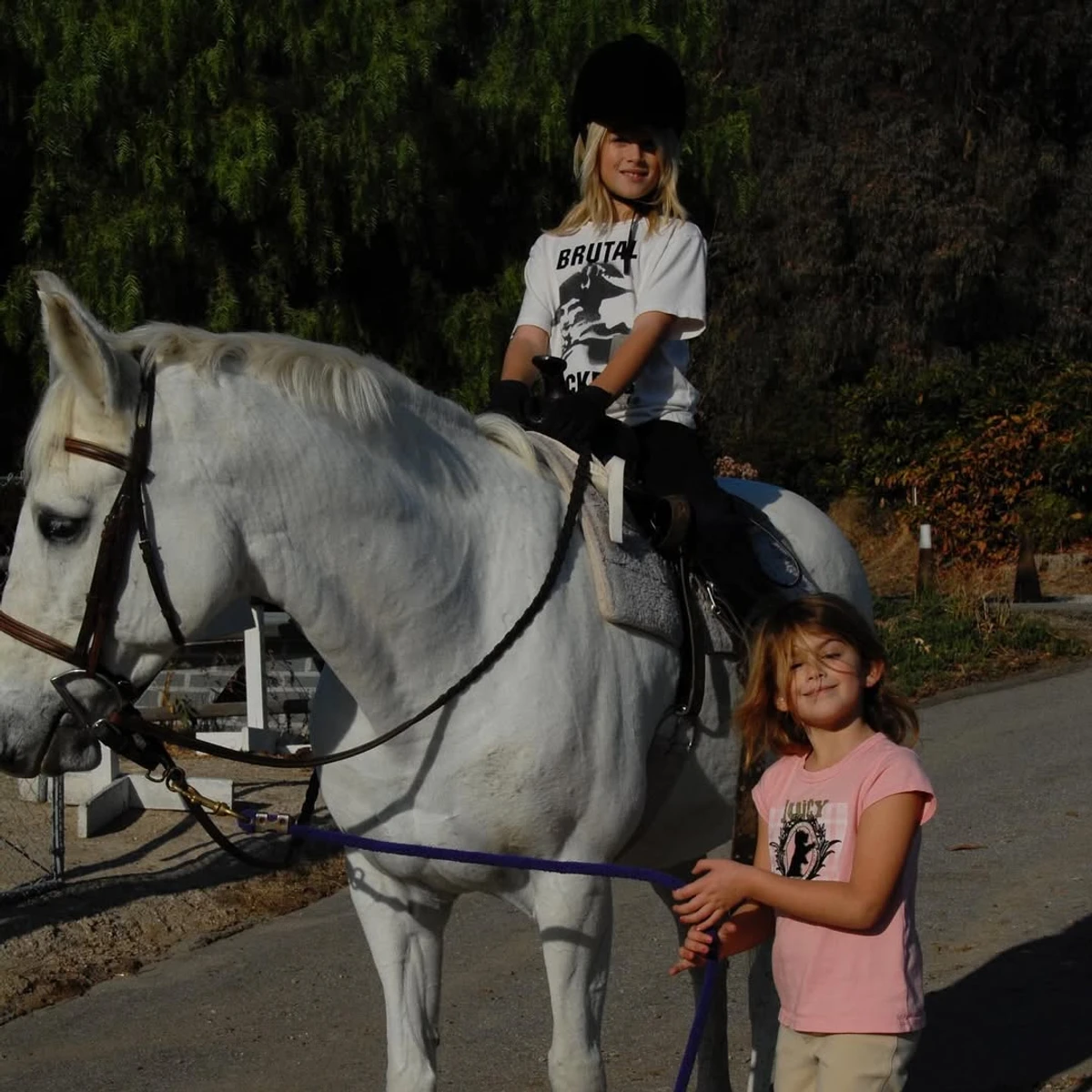 Дочка Сінді Кроуфорд привітала свого брата милими фото