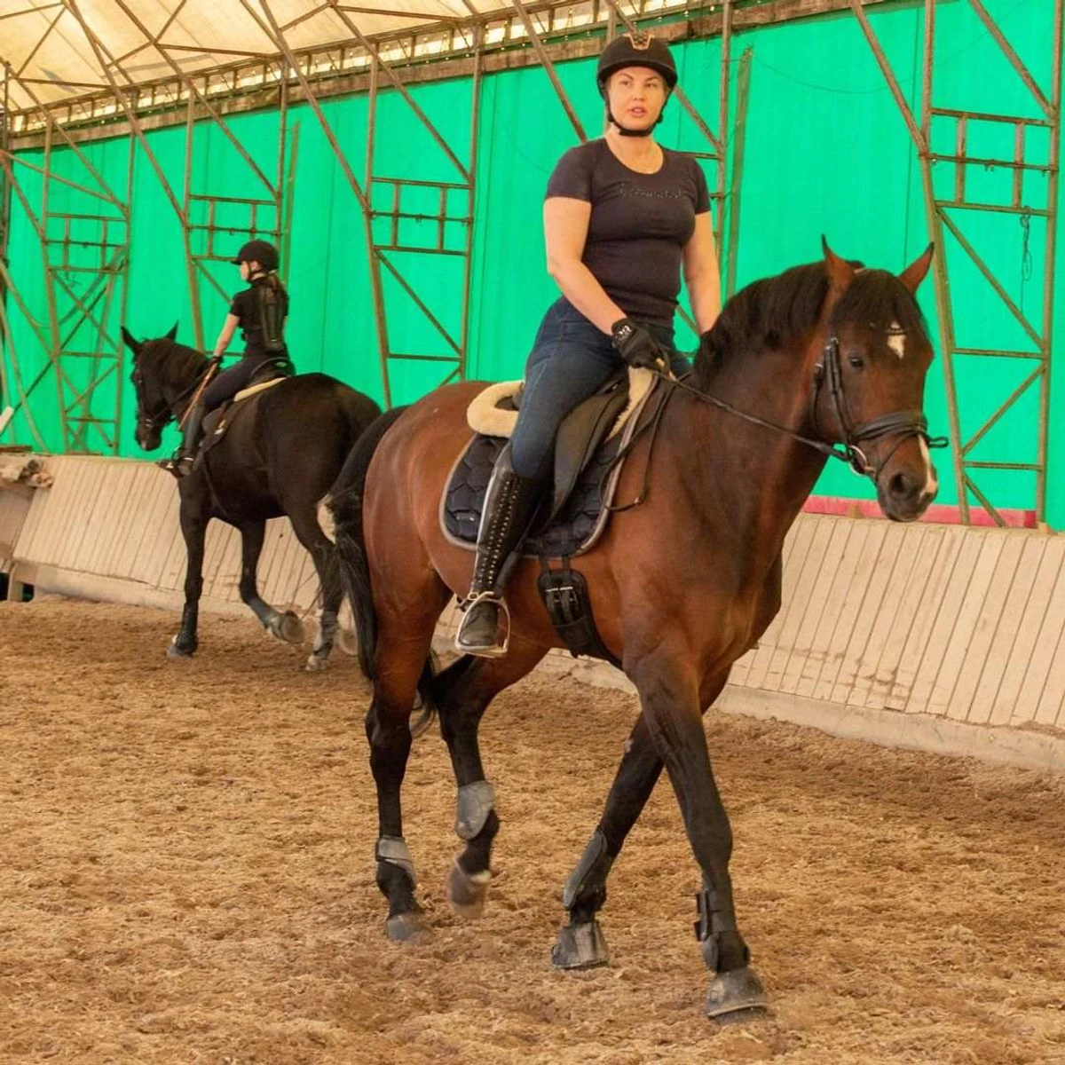 Камалія показалася верхи на коні