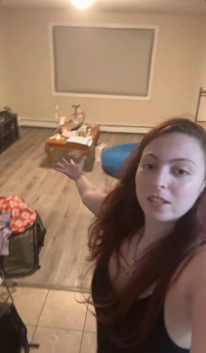 Маша Полякова показала квартиру