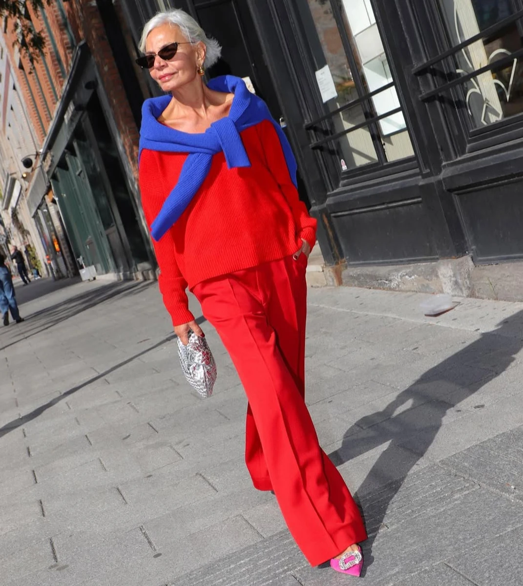 Червоний і кобальтовий кольори в тренді весни 2026