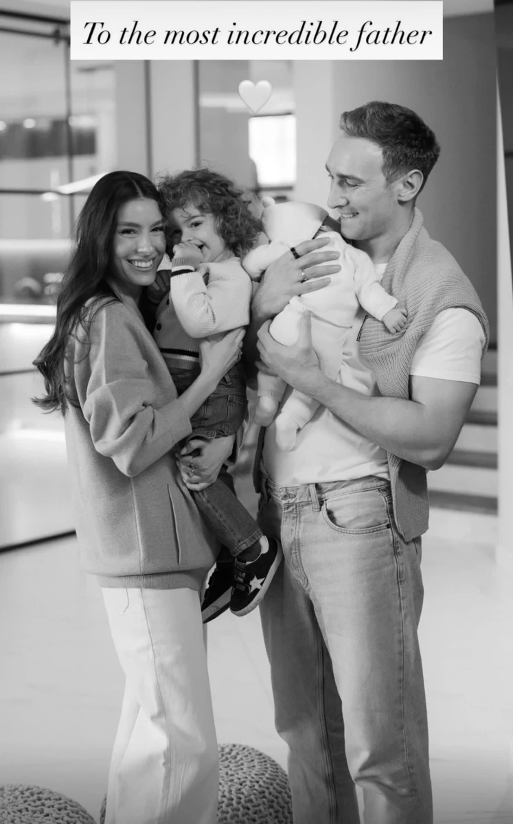 Іраклі Макацарія з дружиною та дітьми