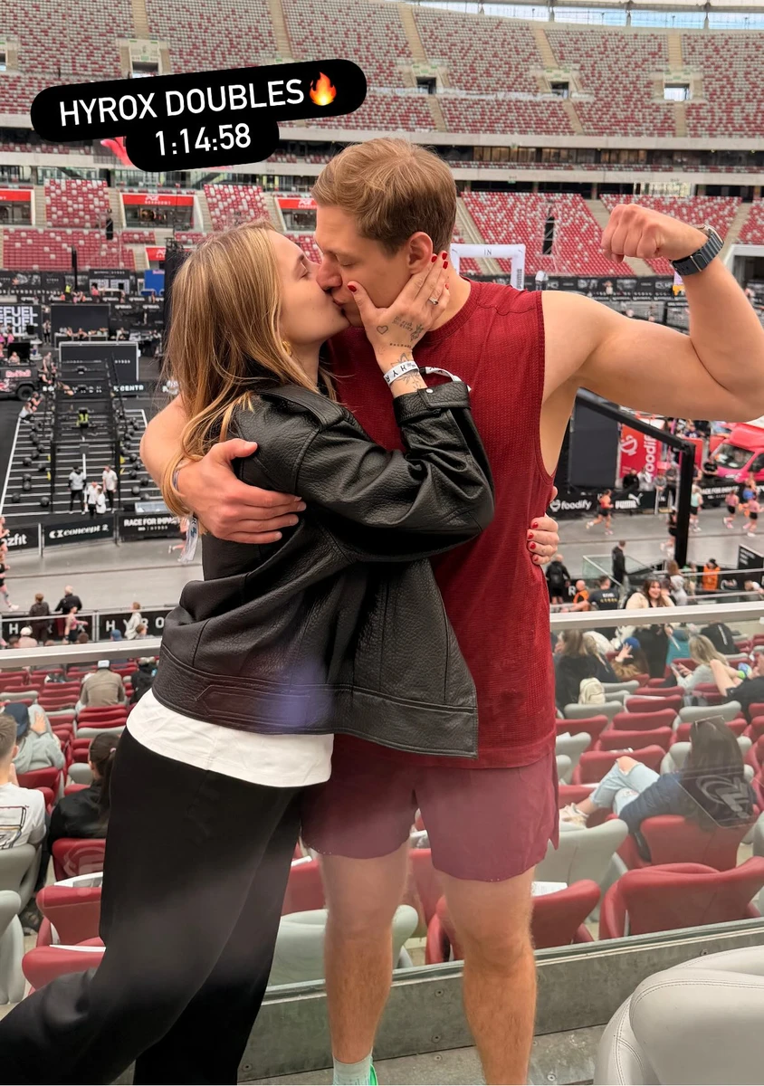 Донька Ірини Горової поцілувала чоловіка на його матчі