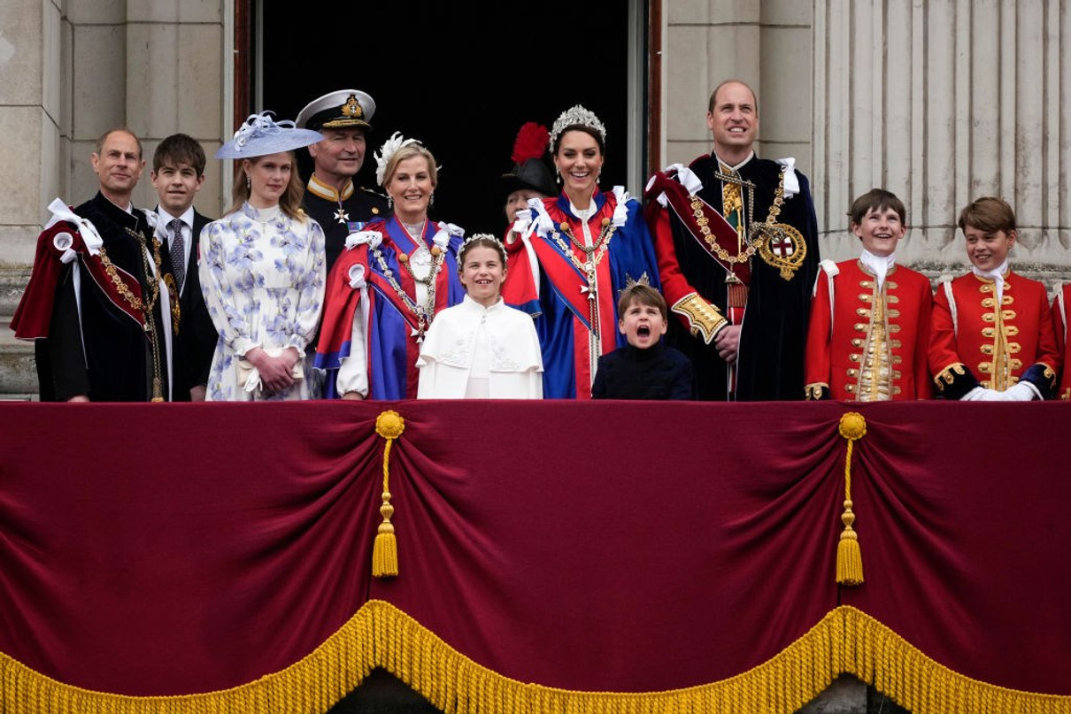 Королівська родина на коронації Чарльза ІІІ