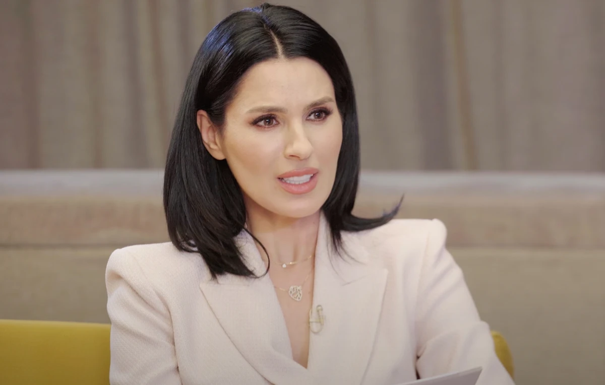 Ведуча Маша Єфросиніна