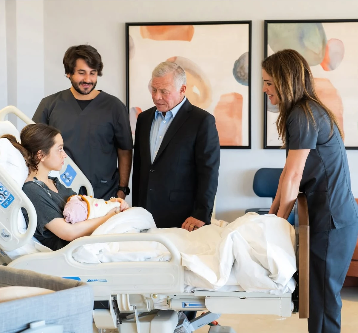 Королева Ранія показалася у лікарні з дочкою