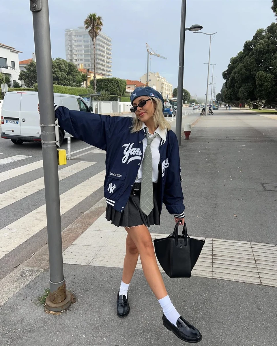 Краватка і бомбер