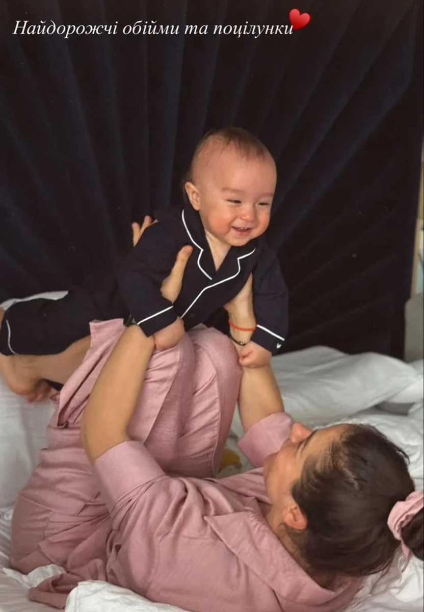 Ну такі вже милі обидва :) 