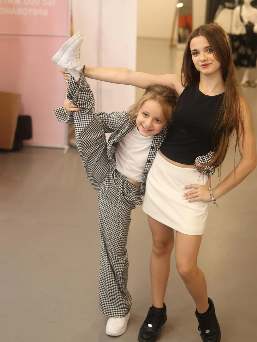 Форма витримала всі шпагати юної гімнастки 