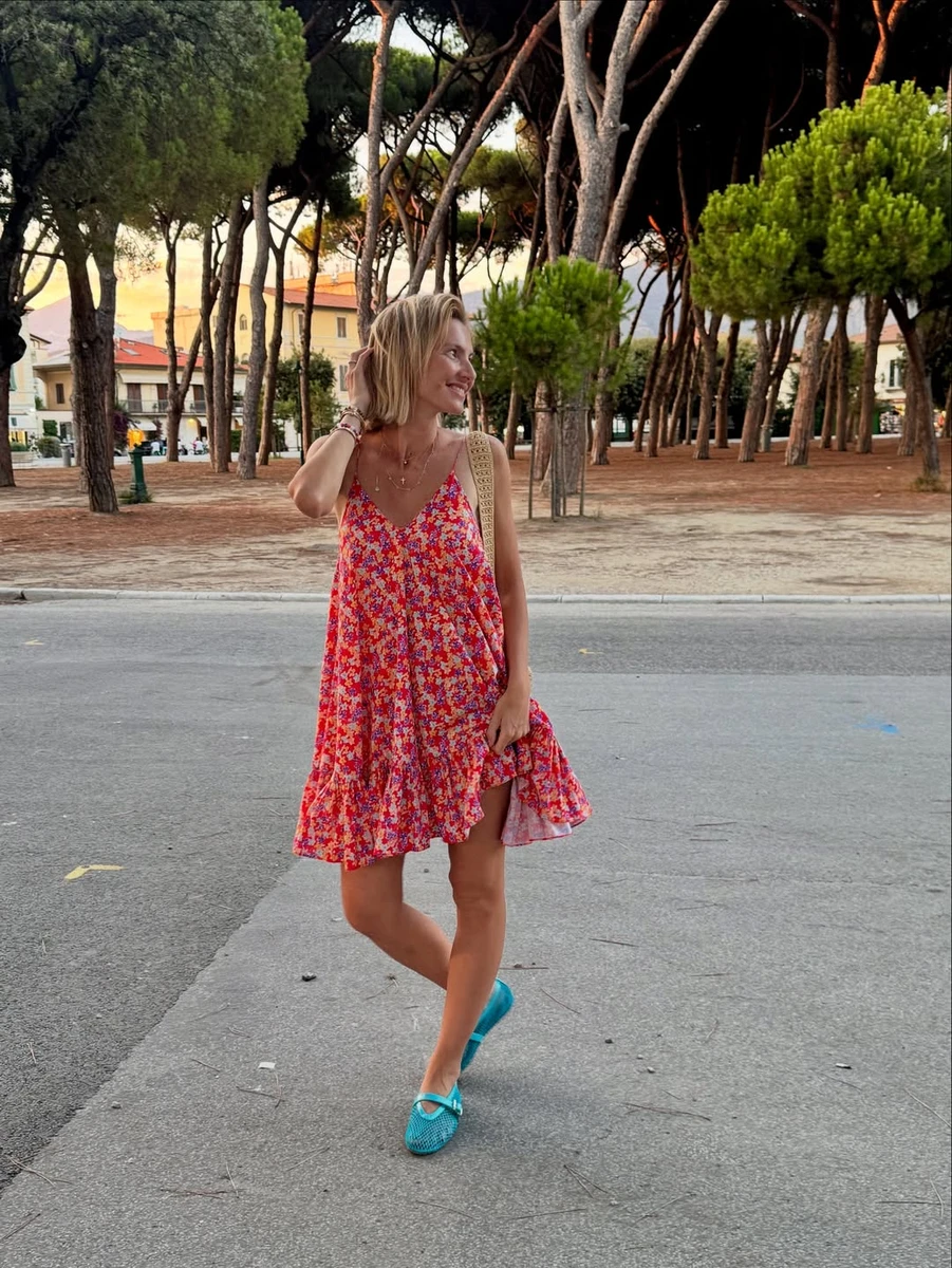 Єлизавета Юрушева показала стильний квітковий лук в Італії