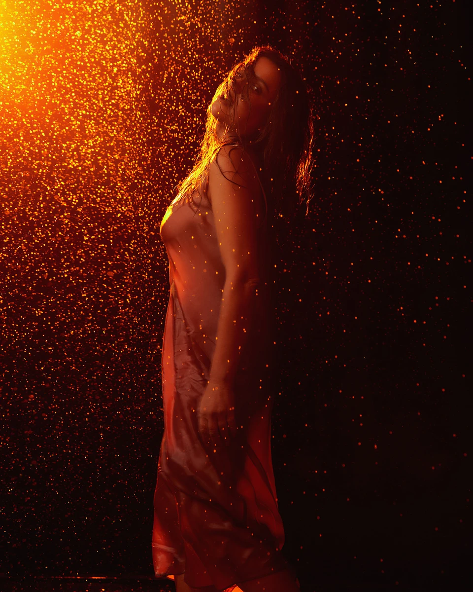 Наталія Могилевська наробила мокрих фото для глянцю