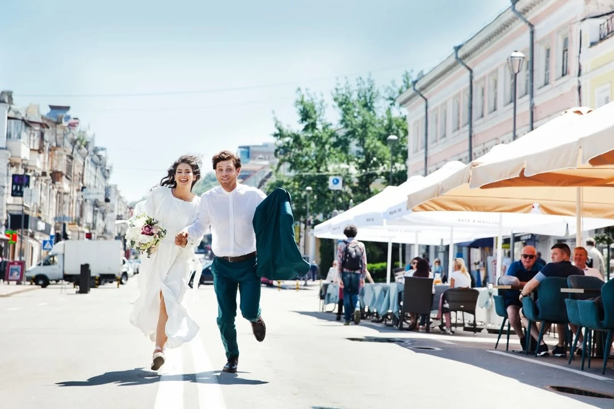 Актор Артур Логай